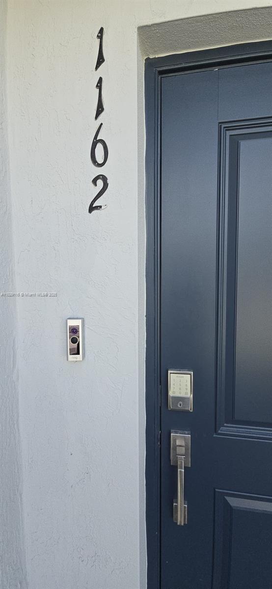 Image 2: ELECTRONIC DOOR OPENING