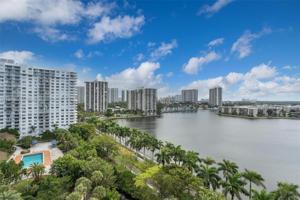 2801 NE 183rd St Unit 1212W