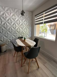 2624 NE 30th Pl