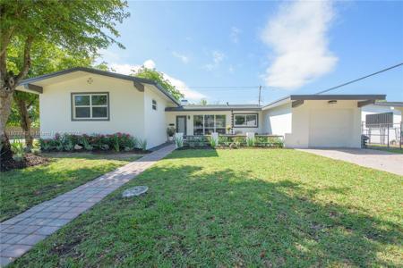 9450 Martinique Dr