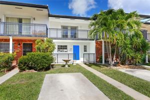 2111 NE 122nd St Unit 2111