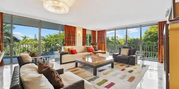 10155 Collins Ave Unit 310