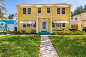 216 N Lakeside Dr