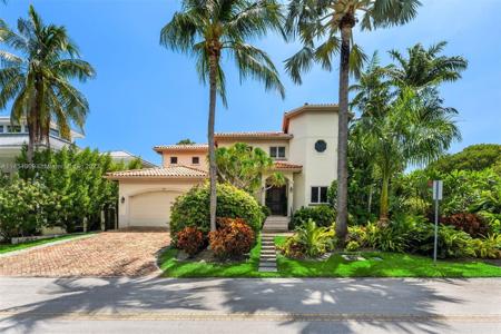 735 Harbor Drive