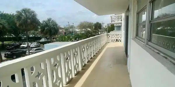 13155 Ixora Ct