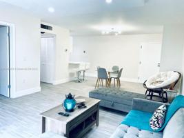 9022 NE 8th Ave Unit 1R