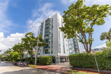 1035 West Ave