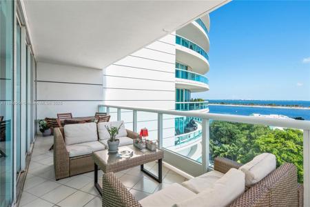 2127 Brickell Ave