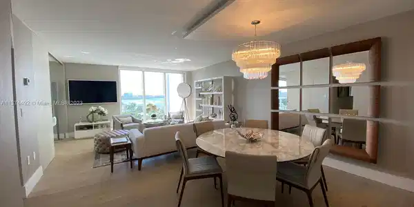 10275 Collins Ave Unit 823