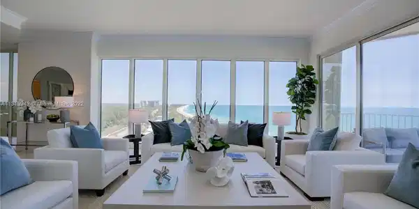 4400 N Highway A1A