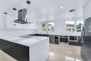 3943 NE 171st St Unit 1B
