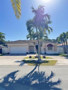1210 SE 7th Ct