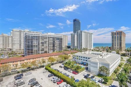 3113 S Ocean Dr