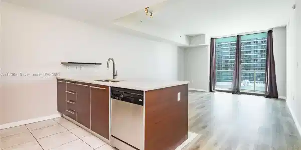 1900 N Bayshore Dr Unit 3909