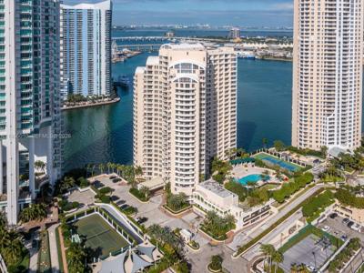 888 Brickell Key Dr