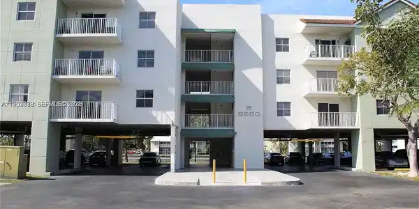 8260 SW 210th St