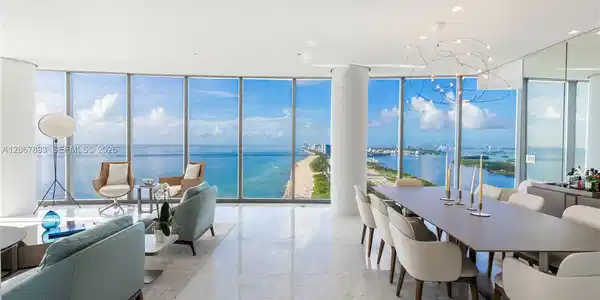 15701 Collins Ave
