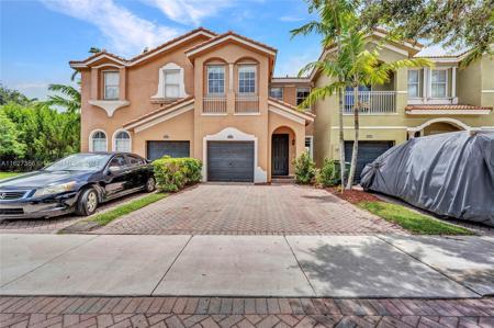2568 SE 15th Ct
