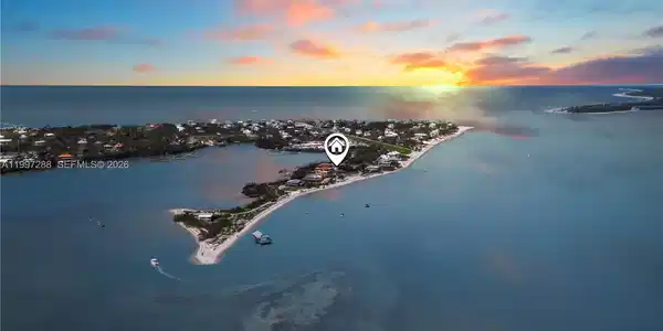 Image 2: Aerial view Gulf side.