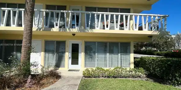2755 NE 28th Ave Unit C3