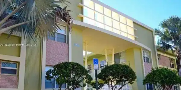 350 S Shore Dr