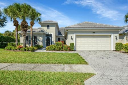 2677 Lambay Ct