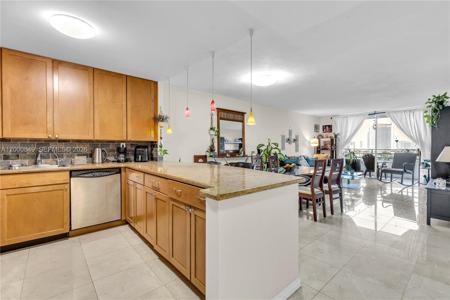 600 Three Islands Blvd
