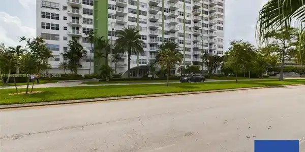 2100 Sans Souci Blvd