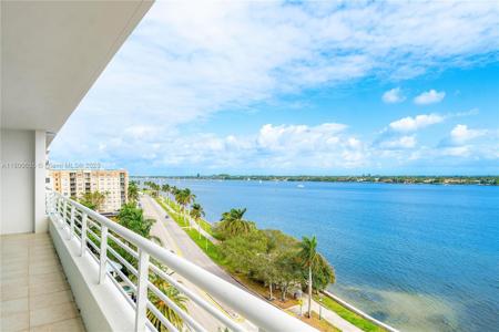 1551 N Flagler Dr