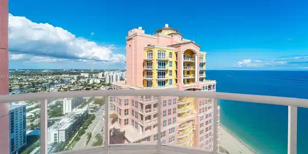 2100 N Ocean Blvd