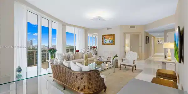 4100 Island Blvd Unit 1802