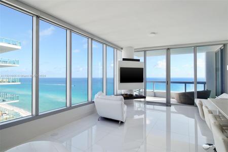 6899 Collins Ave