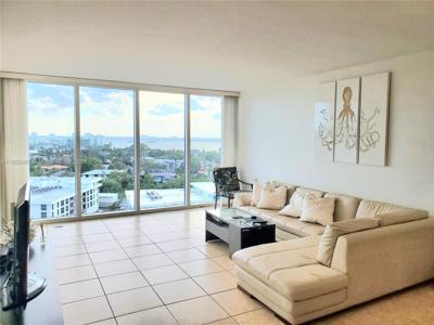 10275 Collins Ave