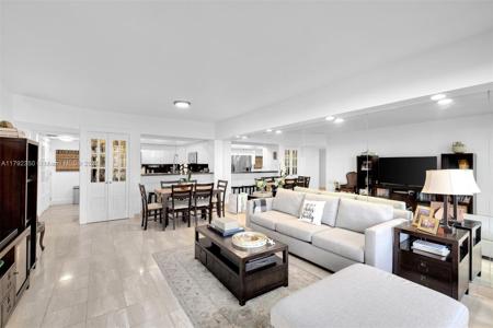 520 Brickell Key Dr