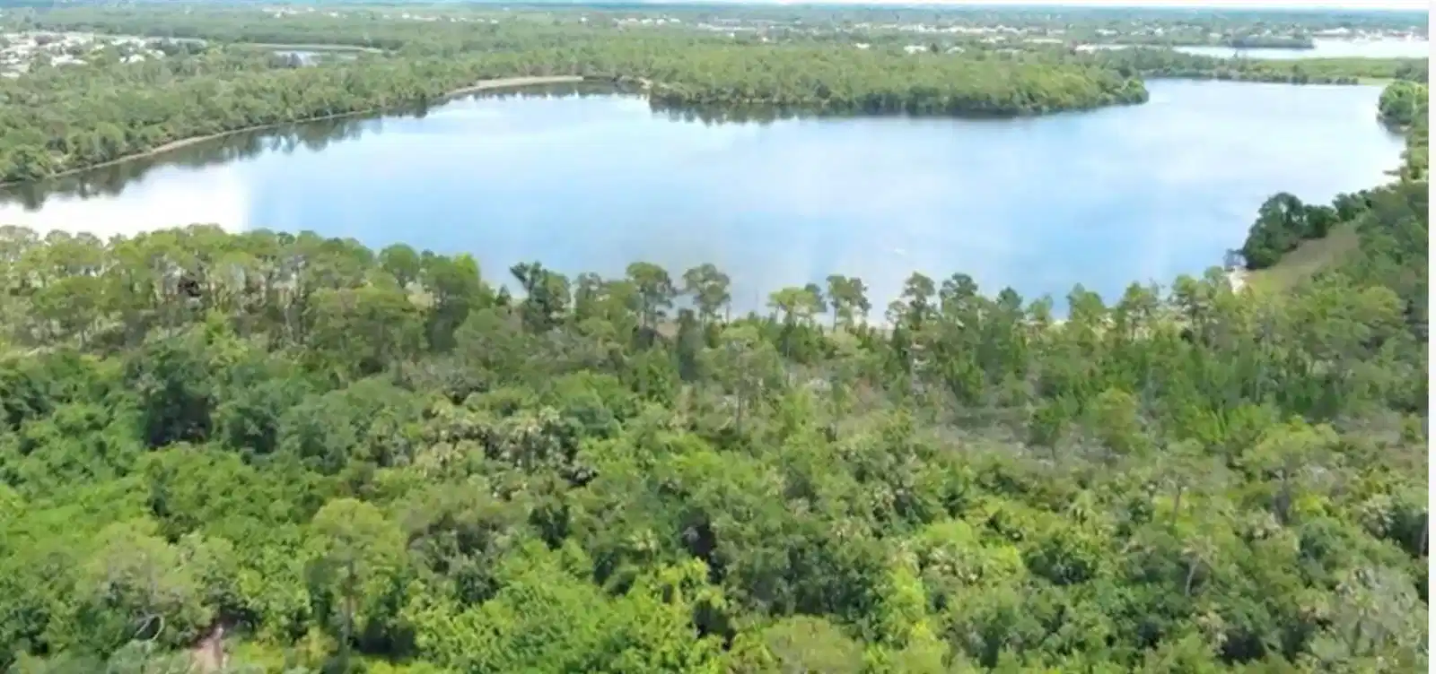 Image 1: Lake Tesoro