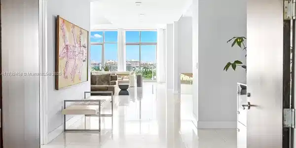 201 AQUA AVENUE