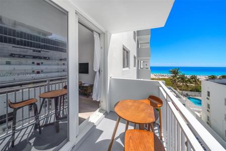 345 Ocean Dr