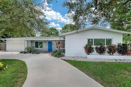 15925 SW 84th Ct