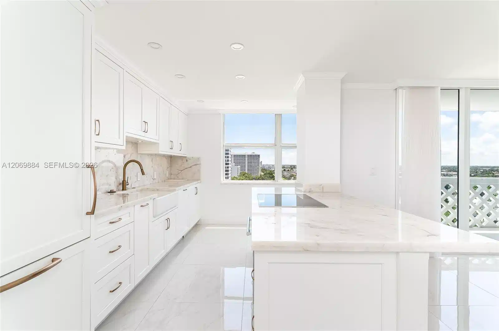 Image 1: Open concept kitchen with granite countertops