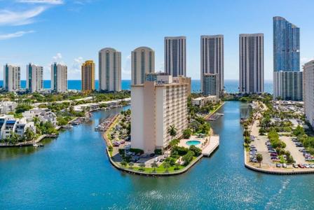 400 Kings Point Dr Unit 1407