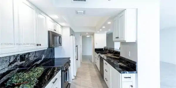 4000 Towerside Terrace Unit 1807