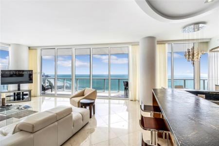 100 S Pointe Drive