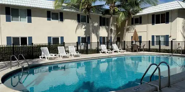 8605 SW 68th Ct Unit 1