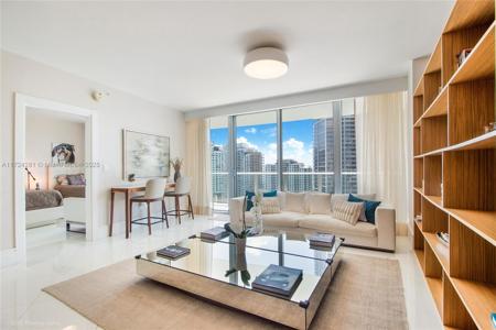 200 Biscayne Boulevard Way