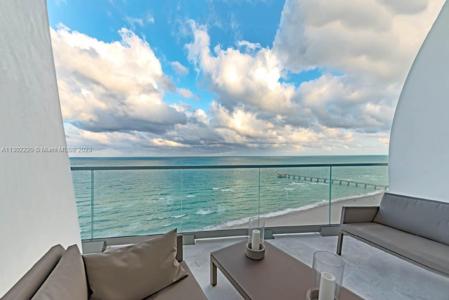 16901 Collins Ave Unit 1404