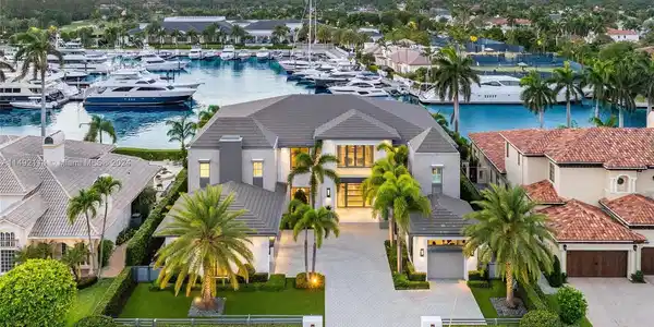 169 W Key Palm Rd