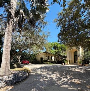 673 Destacada Ave