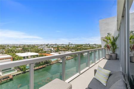 9940 W Bay Harbor Dr