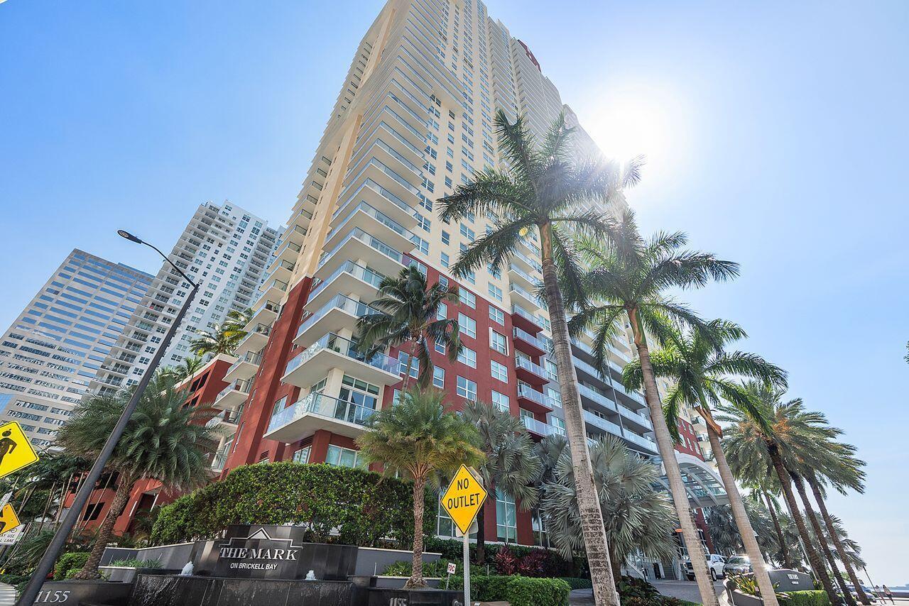 Image 2: 1155_Brickell_Bay_Dr_u3410_051