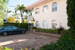 1575 West Ave Unit 8